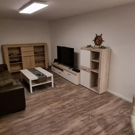 3 Zimmer Ferienwohnung In Йевер Экстерьер фото